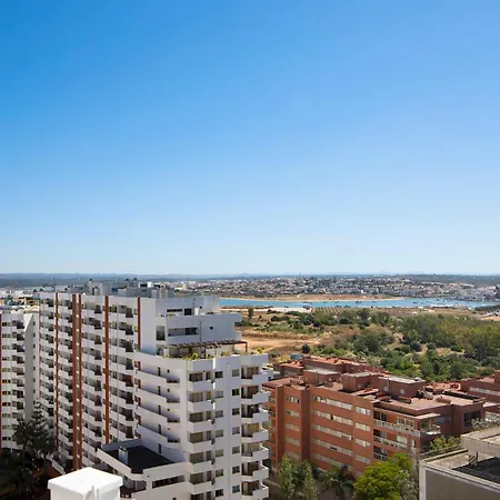 Penthouse Paradise - Da Rocha