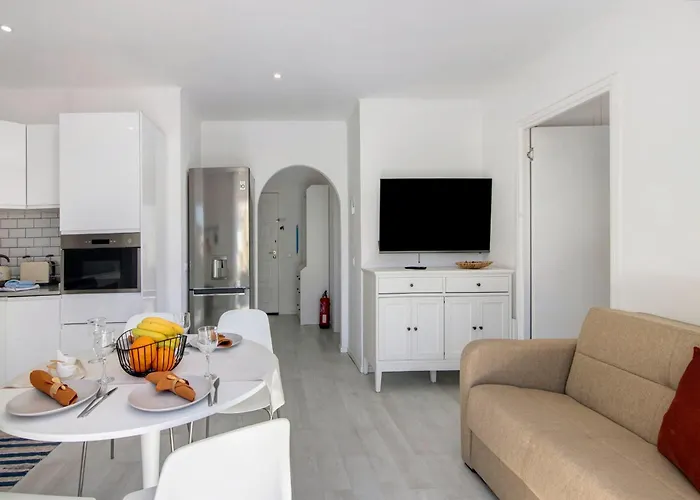 Penthouse Paradise - Da Rocha * 波尔蒂芒