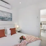 Penthouse Paradise - Da Rocha
